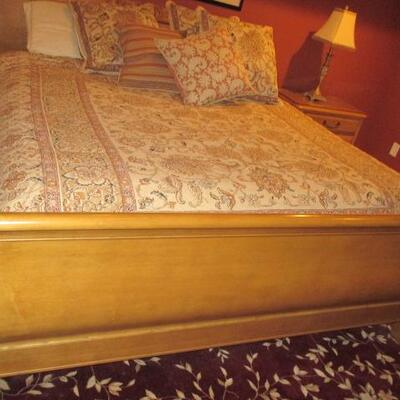 Pennsylvania House King Sleigh Bed Bedroom Suite  