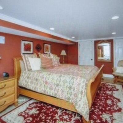 Pennsylvania House Sleigh Bedroom Suite  
