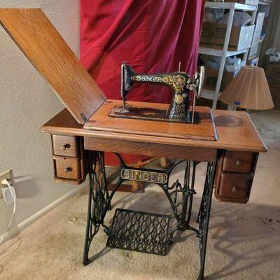 Singer Sewing Machine