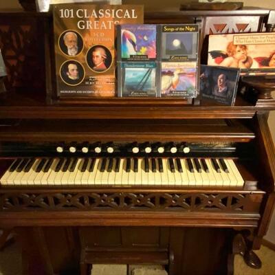Great Wester Organ Co. Organ 