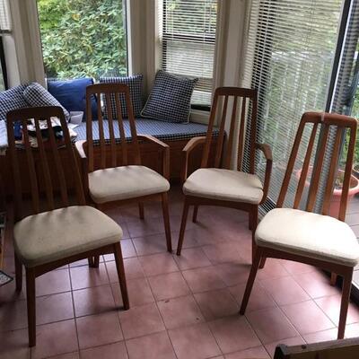 Midcentury Dining chairs with table 