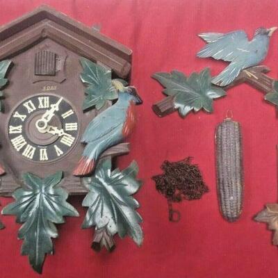 https://www.ebay.com/itm/114447509848	LX3020 VINTAGE 8 DAY WOOD & BRASS GERMAN COO COO CLOCK FOR PARTS OR REPAIR	$30 	Buy-It-Now
