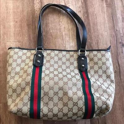 Gucci purse