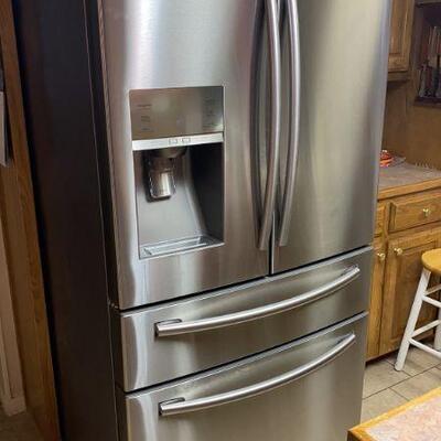 Samsung Refrigerator/ freezer
