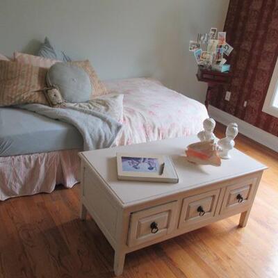 Ethan Allen 