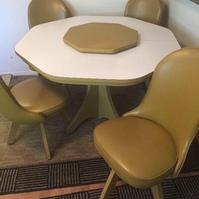 Cool Walter of Wabash Retro Dining Extendable Table and Chairs . Includes custom Lazy Susan. 