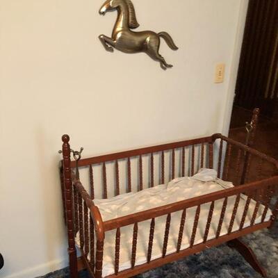 Crib cradle