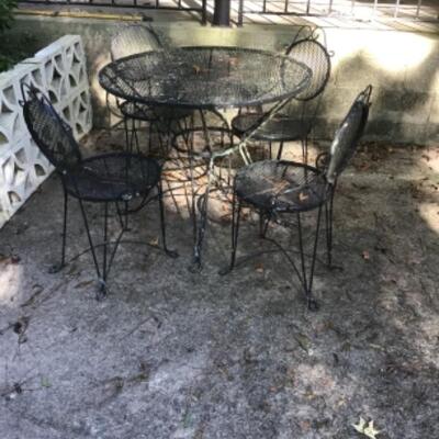 Vintage metal patio set chairs table outdoor furniture 