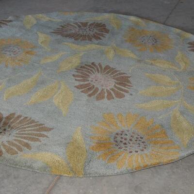 8' Round Wool Rug