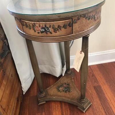 Painted round side table $35
19 X 30 1/2