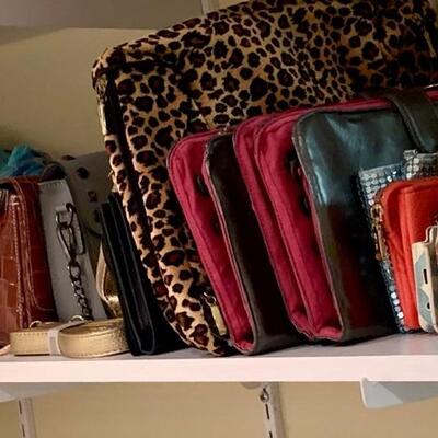 $10-$25 Handbags, Purses , Jewelry Pouches.
