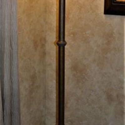 Nice decorative pole lamp.