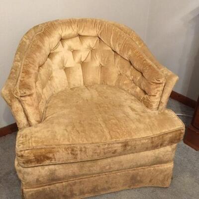 https://www.ebay.com/itm/124377324314	TL0043 Modern Button Tufted Upholstered Occasional Chair Pickup Only		Buy-It-Now	 $75.00 
