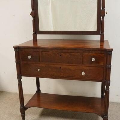 1075	4257	ANTIQUE MAHOGANY DRESSING TABLE W/ MIRROR 	ANTIQUE MAHOGANY DRESSING TABLE W/ MIRROR HAS FOUR DRAWERS HAS SOME FINISH WEAR ON...