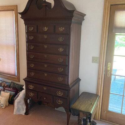 Reproduction Queen Anne highboy