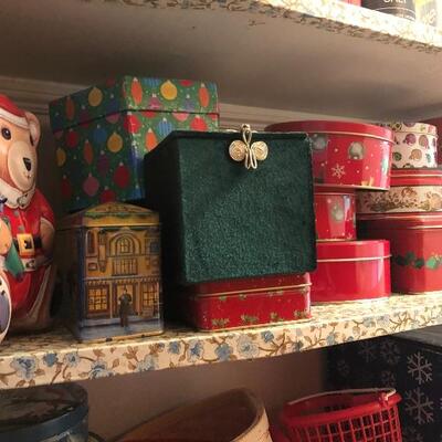 LOTS OF COLLECTIBLE TINS