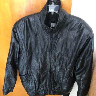 WONDERFUL LEATHER LADIES JACKET