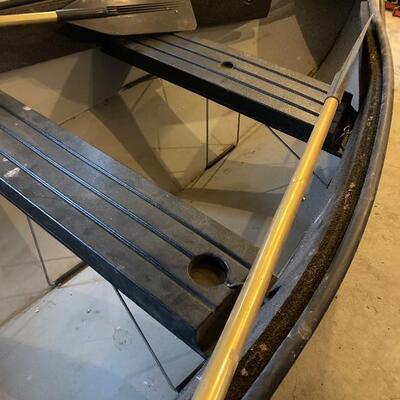 Collapsible canoe with oars