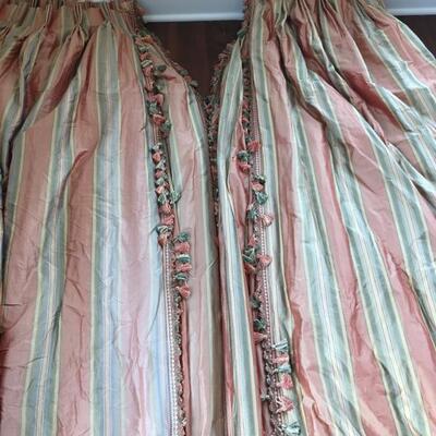 Custom made striped silk copper and green set of window treatments $149
80 X 100
2 sets available