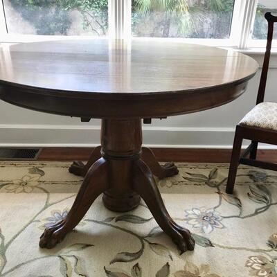 Pedestal lion footed dining table $395
45 X 30