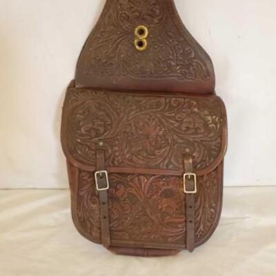 53	

Vintage Cowboy Leather Saddle Bags
Vintage Cowboy Leather Saddle Bags
Bag size is 12" tall by 11" wide