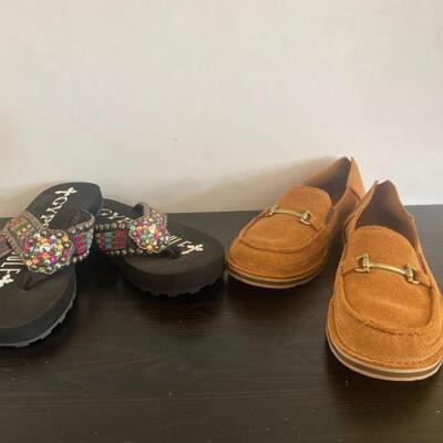 105	

Ariat Loafers and Gypsy Soule Flip Flops
Ariat loafers size 11 in new condition. Gypsy Soule flip flops with real Swarovski...