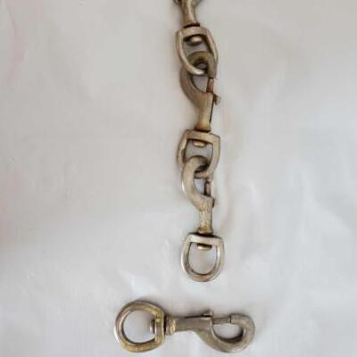 425	

10 Knotted Ranch Rope Halters and 6ft Leads Attached
10 Knotted Ranch Rope Halters and 6ft Leads Attached