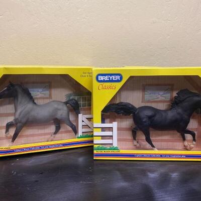 78	

2-Breyer Classic Collectable Horses still in Box
2-Breyer Classic Collectable Horses still in Box
Blue Roan Quarter Horse #
Black...