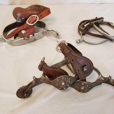 521	

2-sets of Used Spurs and 1-Pair of Vintage Spurs
3- Sets of Used spurs 
1- Pair of Roping Style Spurs
1- Pair of Bumper Spurs...
