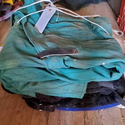 328	

3-Winter Blankets and a Cooler Sheet
3-Winter Blankets and a Cooler Sheet
1-Ayres-The Baker Blanket People
Custom made Olympian...