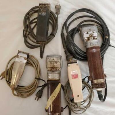 257	

Five Misc Brand Name Clippper Lot
Five Misc Brand Name Clipper Lot
Raycine clippers
Stewart clip master 51-1 model
Andis detachable...