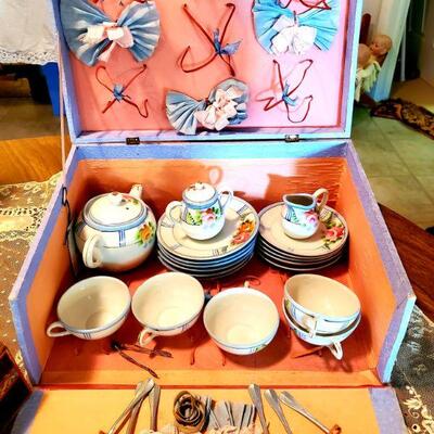 Girls tea sets