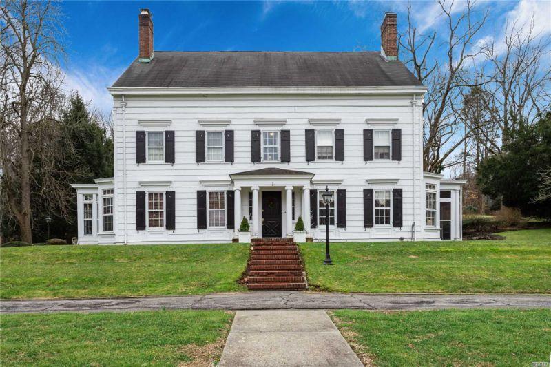 Lloyd Harbor Tag Sale By Full Of Huntington Ny 11743 Estatesales Org