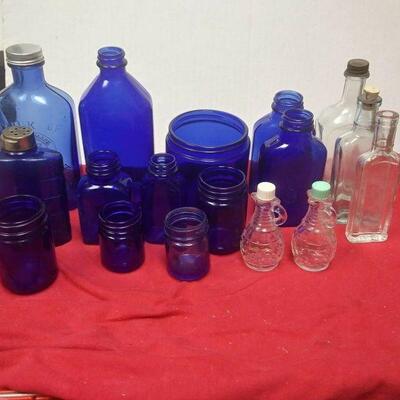 https://www.ebay.com/itm/114467068471	LX3039 USED VINTAGE LOT OF 17 GLASS BOTTLES		Buy-It-Now		 $33.00 
