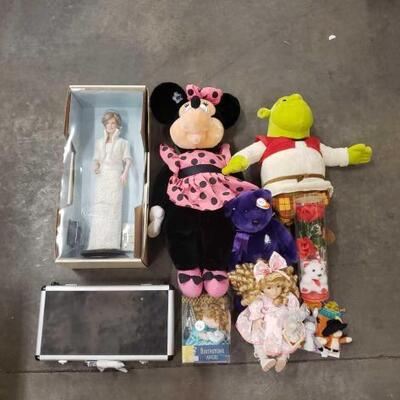 
#1034 • Poker Set, Stuffed Animals, Minnie Mouse, Shrek, and Diana Princess Of Wales, and More