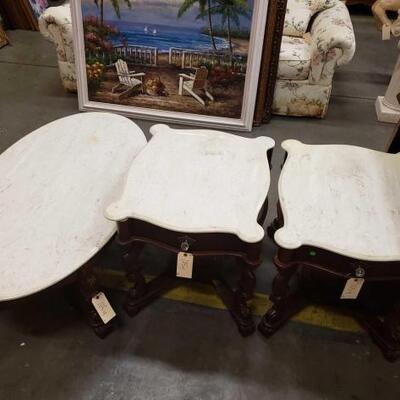 
#1054 • Coffee Table, 2 End Tables