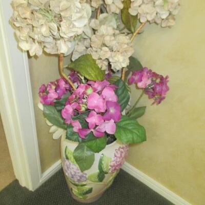 Floral Arrangements & Vases  
