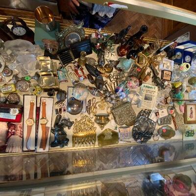 PLEASE REVIEW OUR TERMS & CONDITIONS BEFORE YOU COME!!  

https://scavengersparadiseesta...

We will require masks & we will be...