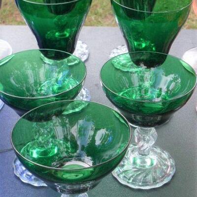 GREEN GLASSES