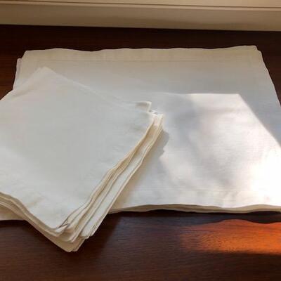 Williams Sonoma, Hem-stitched linen, set of 6 placemats and napkins.