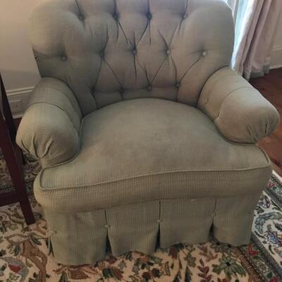 Green tufted chair $195
36 X 36 X 32