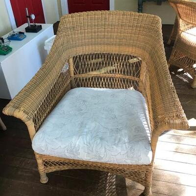 Brown Jordon weather resistant wicker lounge chair model 2370-6000 with cushion $195
34 X 24 X 34