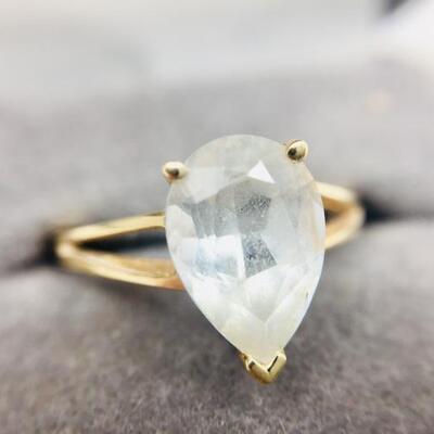 Lot 045-JT2: White Sapphire Ring 
