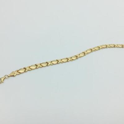 Lot 020-JT2: Gold Link Bracelet 
