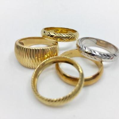 Lot 003-JT2: Five Golden Rings 
