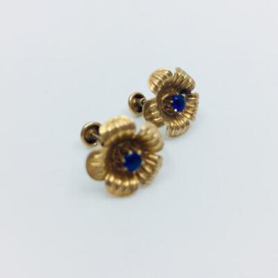 Lot 048-JT2: Gold and Sapphire Earrings 
