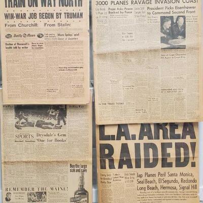 4 Vintage Newspapers
3 Vintage World War 2 Era Newspapers and 1 Vintage Sports Newspaper

Includes:
Los Angeles Daily News from April...