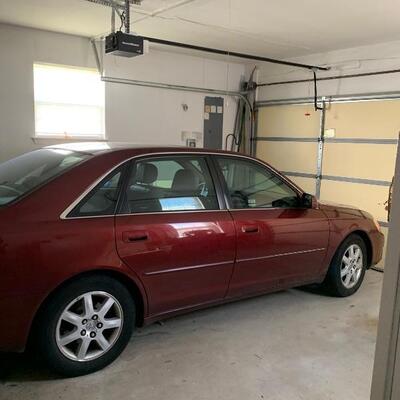 2000 Toyota Avalon fully loaded, sunroof and only 85,000 miles!!