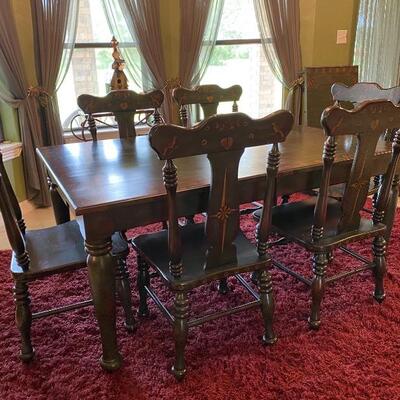 Pulaski Antique Roadshow Table & Chairs + Leaf