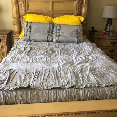 Beddy's bedding, queen comforter, pillows and shams.